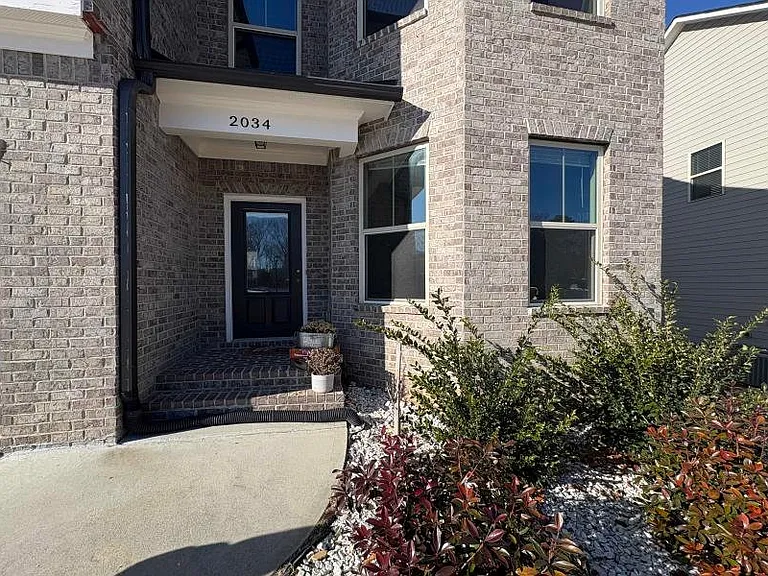 2034 Brittlebank Ln — Photo 16