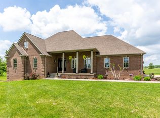 572 Tarr Rd, Paris, KY 40361