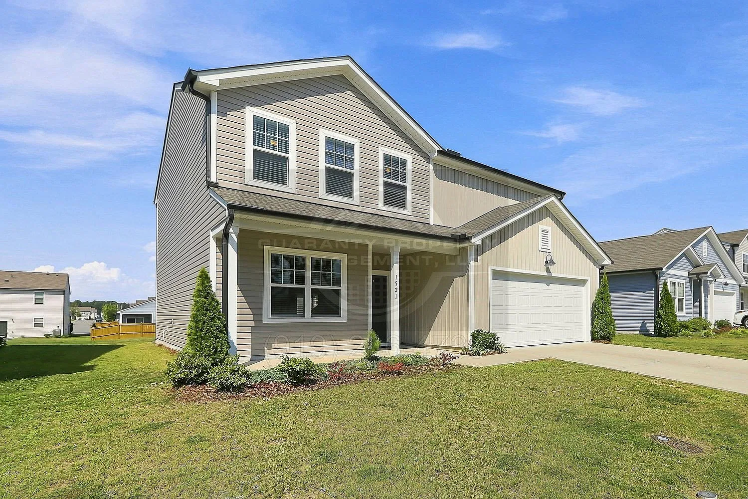 4 bed, 2.5 bath, $2,400 — Photo 2