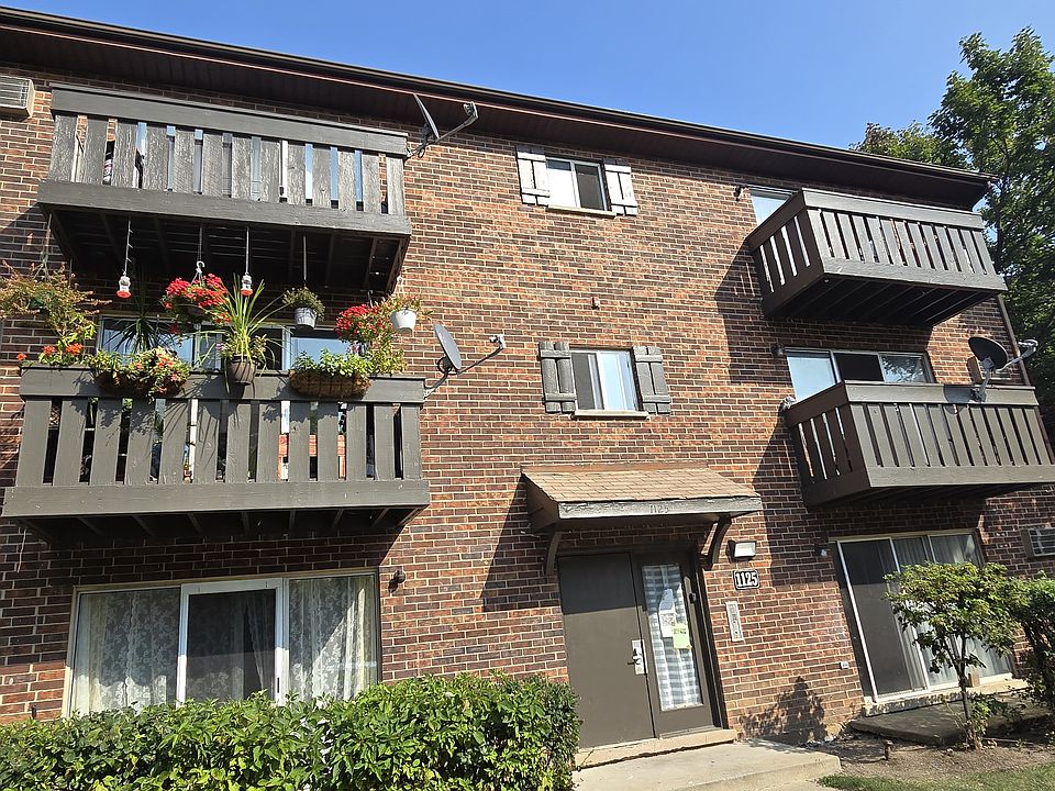 1st image of 1125 Dickens Way APT B