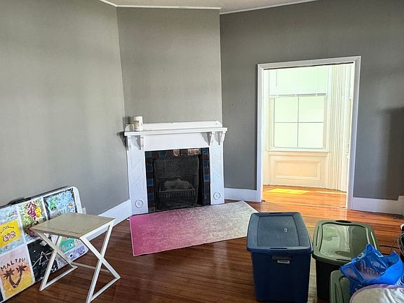 5th image of 36 W Mohawk St #2