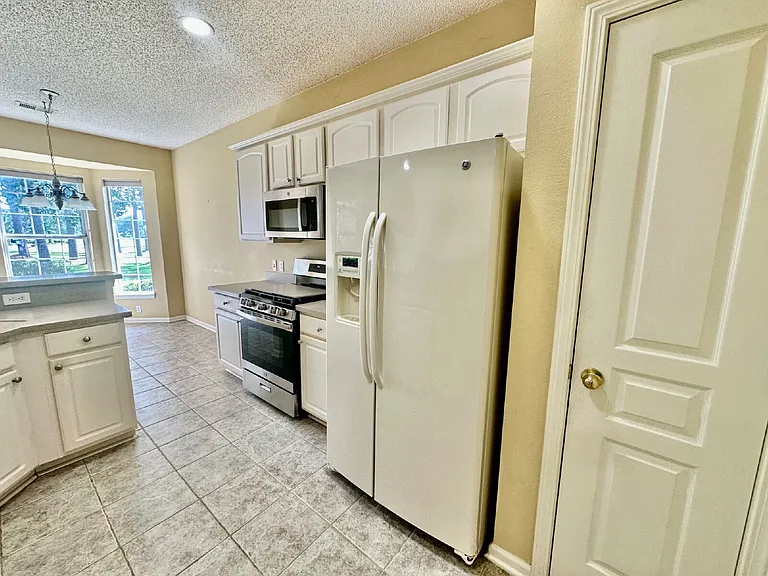 39 Tallow Dr — Photo 10