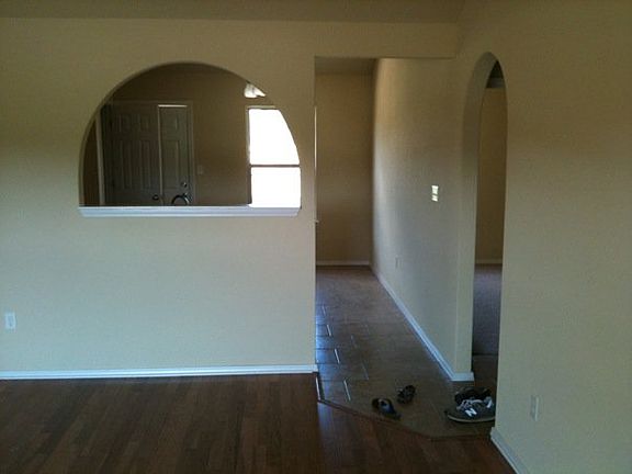 5th image of 316 Casa Ct