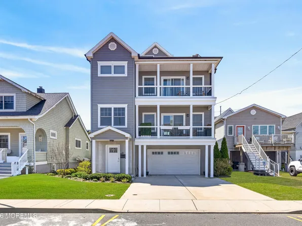 27 5th St, Highlands, NJ 07732