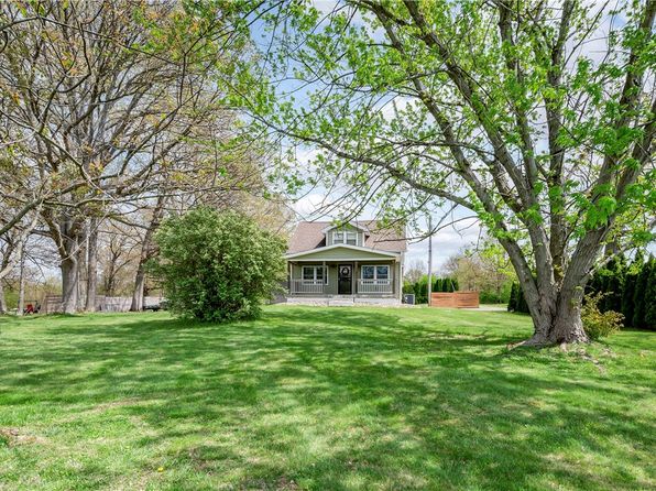 300 Bonniebrook Rd, Butler, PA 16002