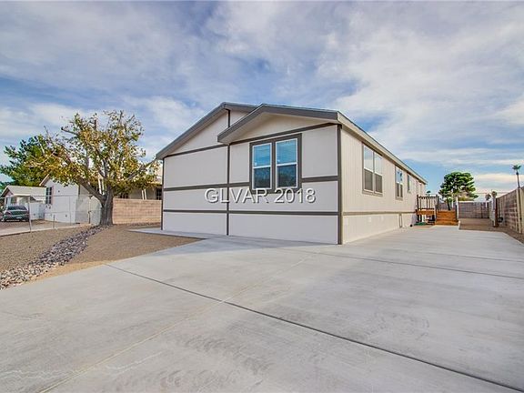 3rd image of 4893 E Twain Ave