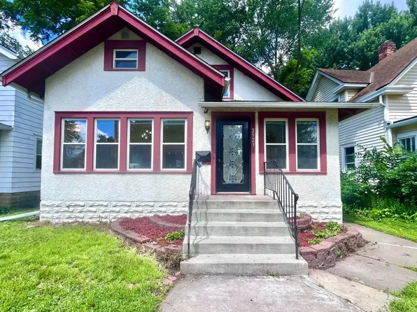 2923 Russell Ave N, Minneapolis, MN 55411