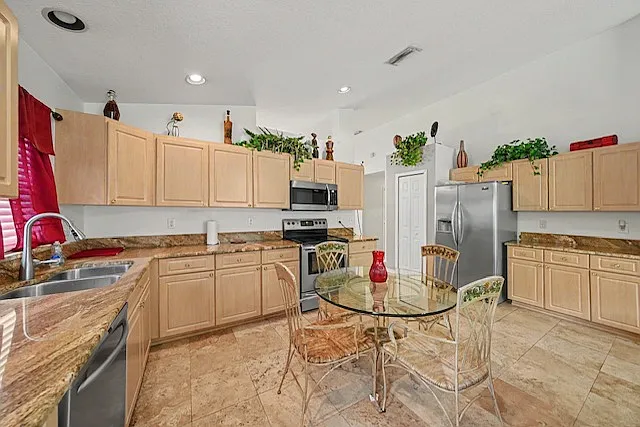 6244 Crickethollow Dr — Photo 5