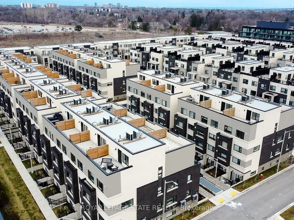 1127 Cooke Blvd #510, Burlington, ON L7T 0C3