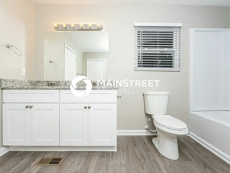 Primary Bathoom