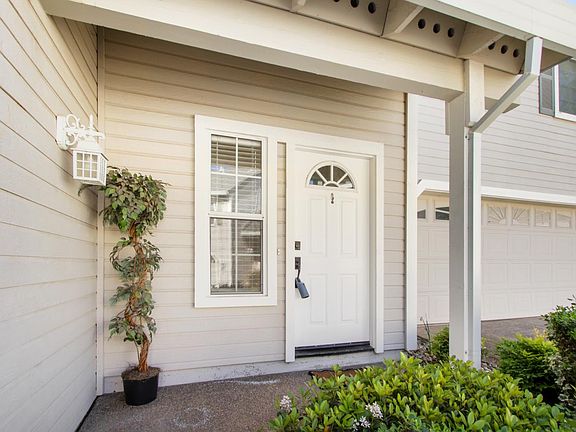 2nd image of 3080 Cambridge Rd Unit 10