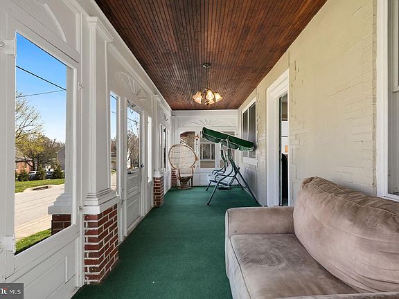 3rd image of 1702 Saint Mihiel Ave