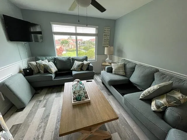 110 Villa Cir #110 — Photo 10