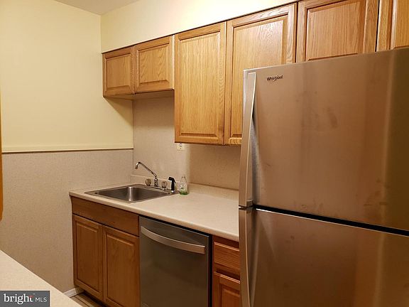 5th image of 931 W Browning Rd