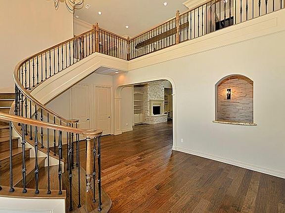 3rd image of 9710 Stonecross Bend Dr