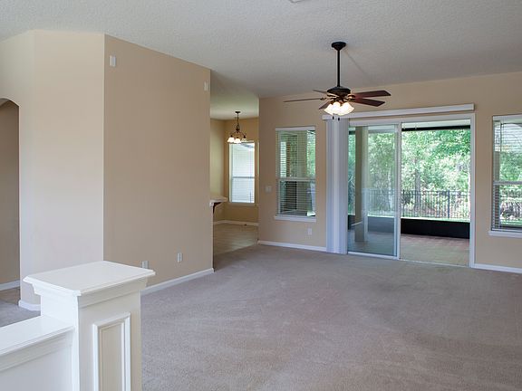 5th image of 721 E American Eagle Dr