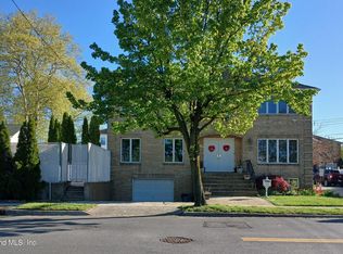 310 Clarke Ave, Staten Island, NY 10306