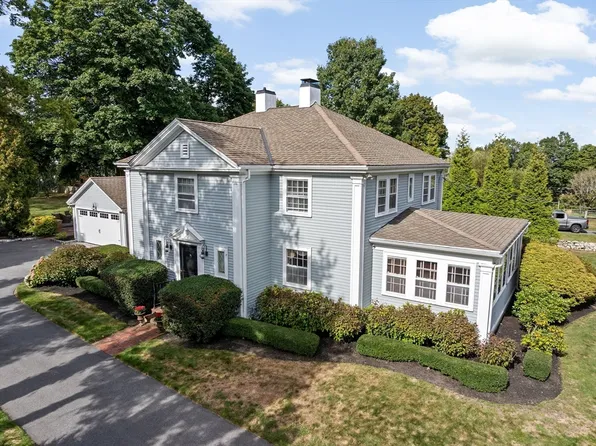 73 Pond St, Cohasset, MA 02025