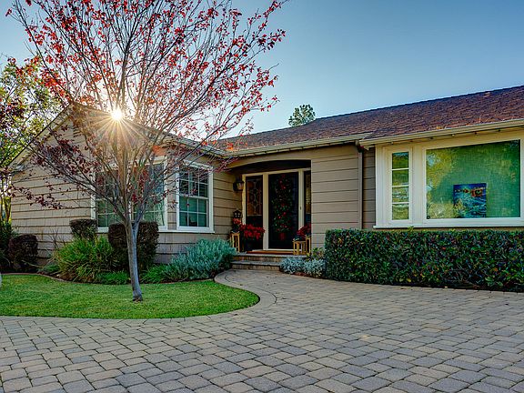 3rd image of 1253 Sierra Madre Villa Ave