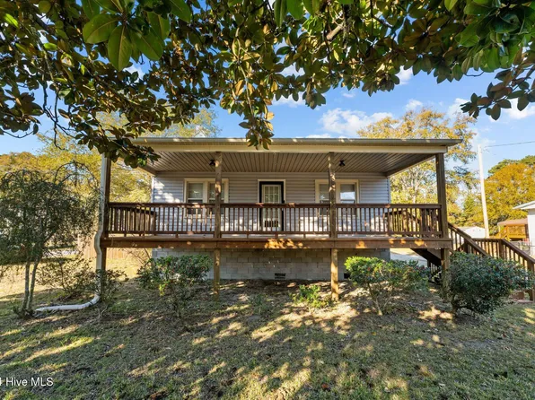 200 Holly Street, New Bern, NC 28560