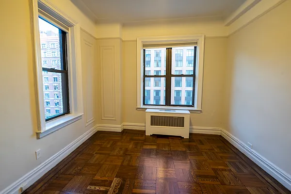 Rented by Metropolitan Equities | media 16