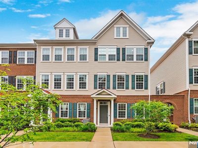 83 Landmark Ln, Fair Lawn, NJ, 07410