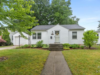753 Powers Ave NW, Grand Rapids, MI, 49504