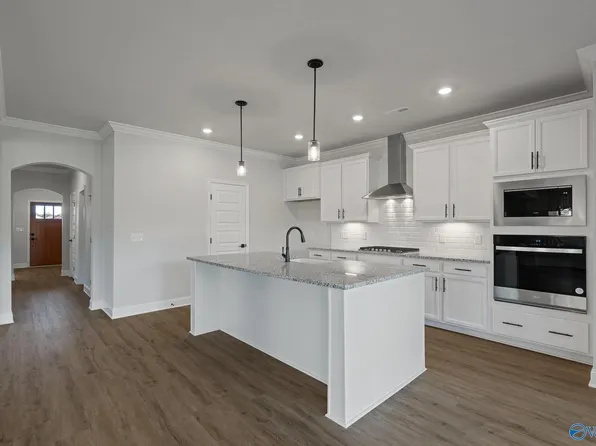 204 Pantene Dr, Huntsville, AL 35811