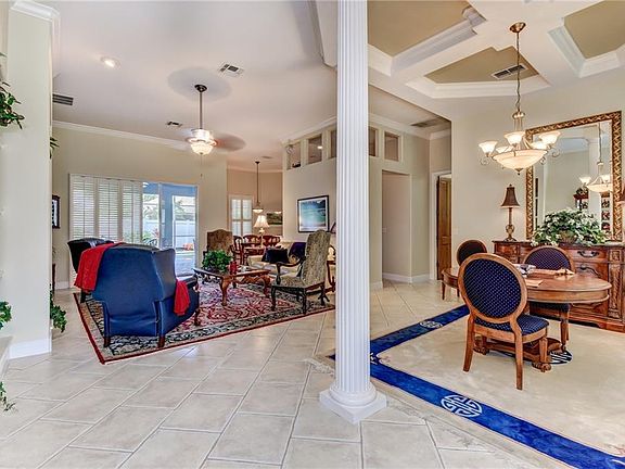 5th image of 192 Hazeltine Dr