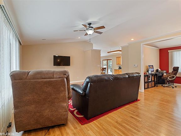 2nd image of 1704 4th Ave NW