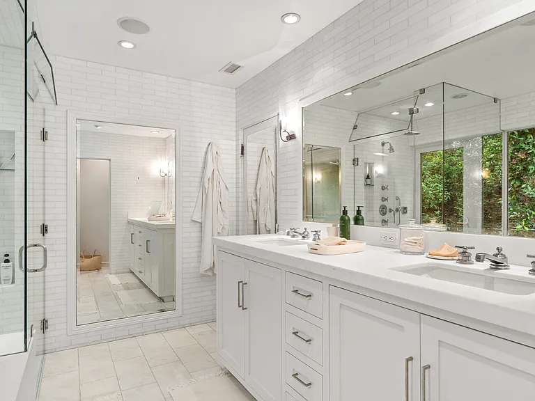2107 El Roble Ln — Photo 18