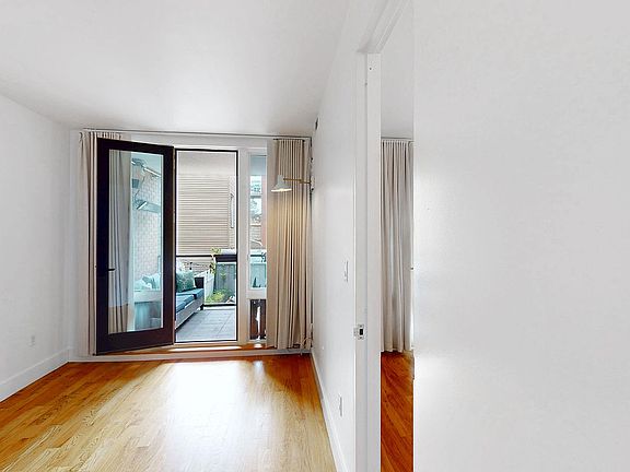 5th image of 1059 Manhattan Ave #2-D