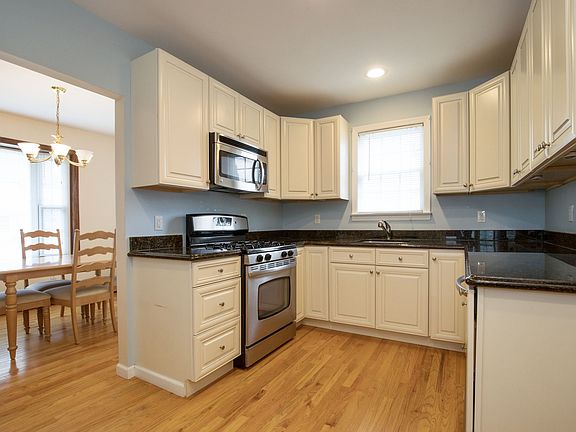 2nd image of 28 Park Ave