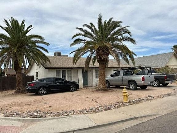 3rd image of 9026 W Mulberry Dr