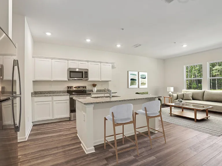 2567 Grey Hawk Dr — Photo 2