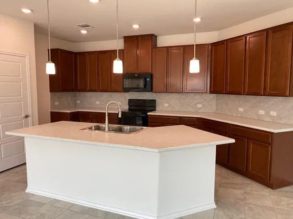 194 Lena Ln, Uhland, TX 78640