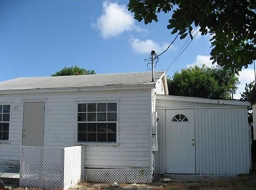 1st image of 1898 Holman Dr
