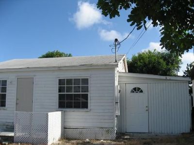 1898 Holman Dr, North Palm Beach, FL, 33408