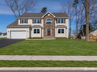 38 Avenue I, Monroe Township, NJ 08831