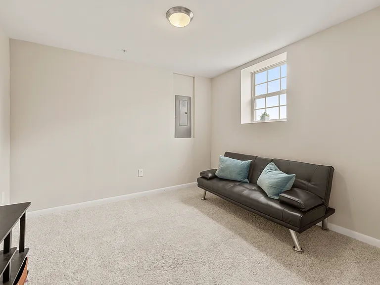 406 Bricker Dr — Photo 31