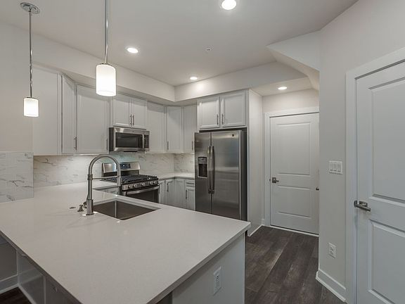3rd image of 2332 Water Promenade Ave