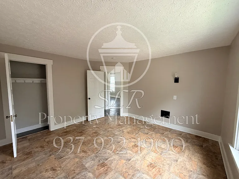 617 Saint Paul Ave — Photo 9