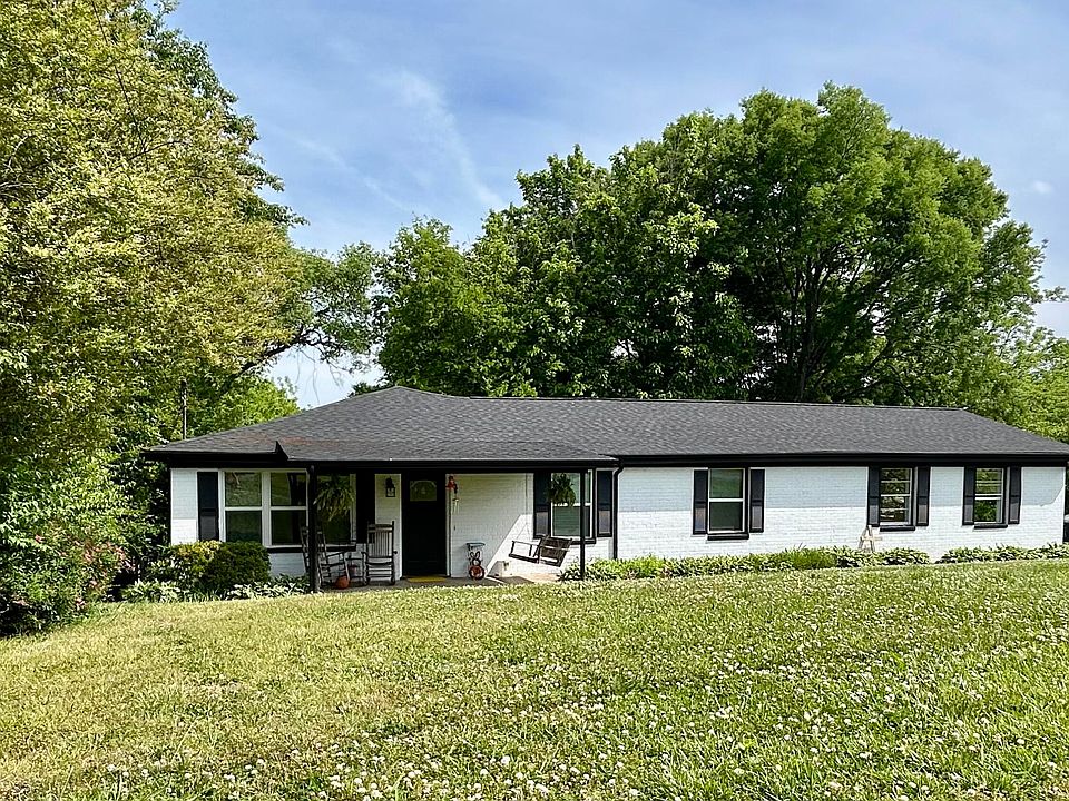 1st image of 711 Walter St