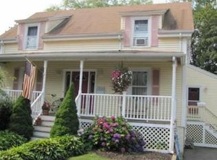 27 Emerald Rd, Nahant, MA 01908