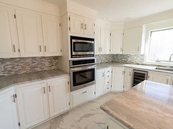 2nd image of 363 Blackstrap Rd