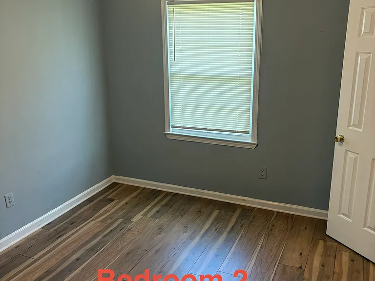 2731 Evans Mill Dr — Photo 3