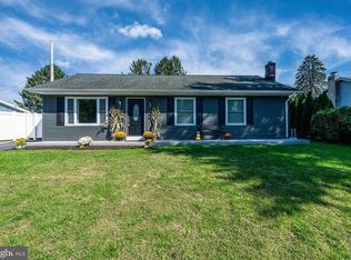1070 James Ave, Ephrata, PA 17522