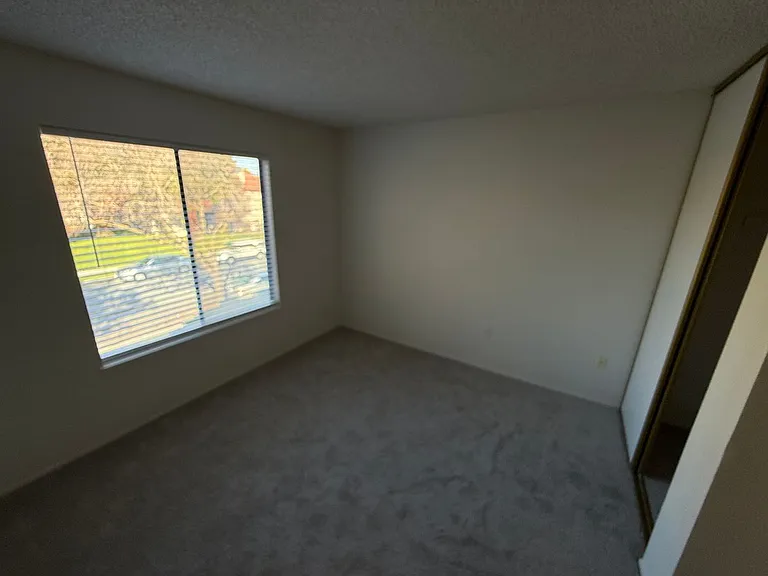 4933 Conway Ter — Photo 7