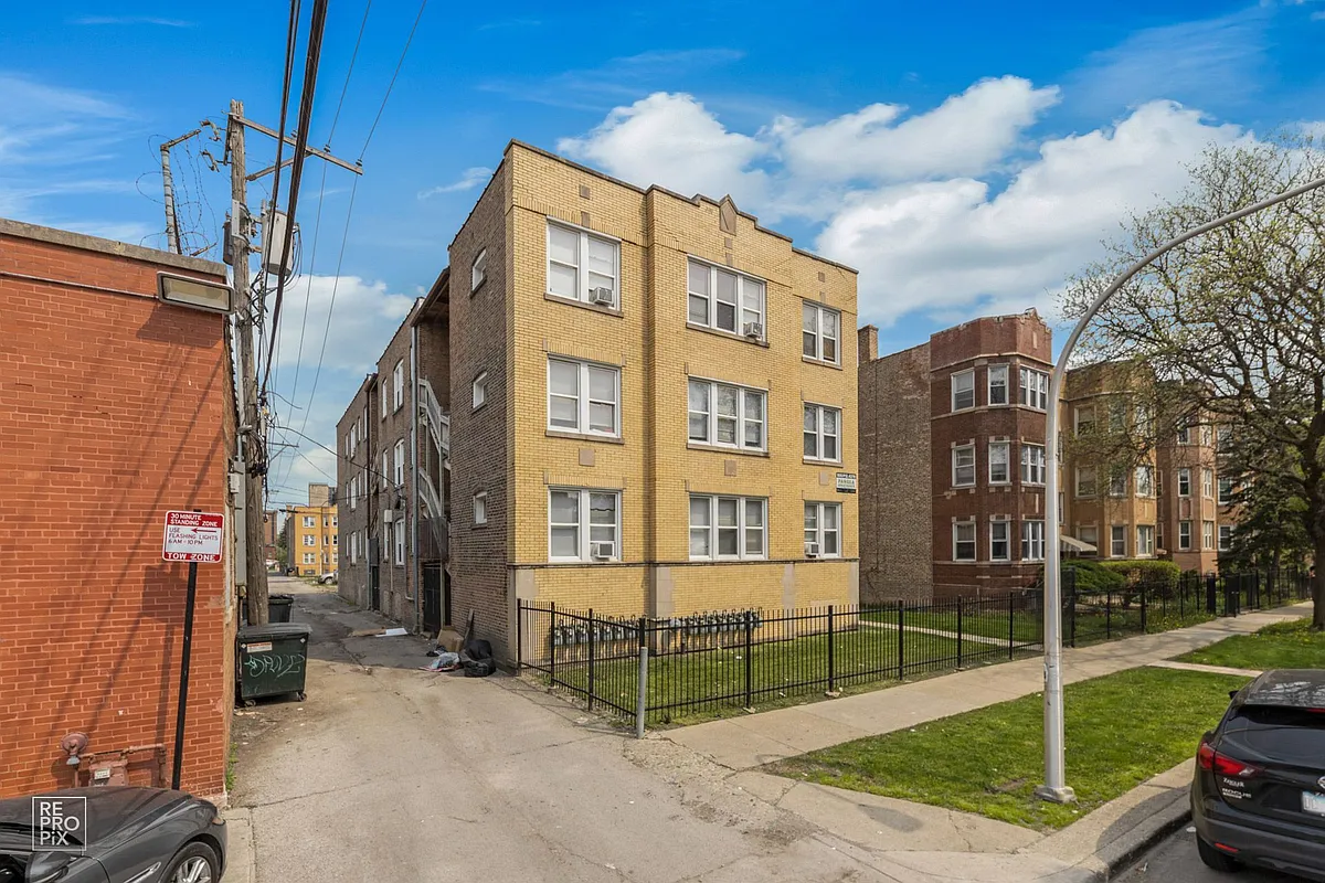 Building Photo - 1145-49 N LeClaire Ave Chicago, IL 60651