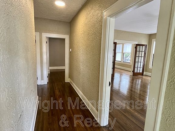 4th image of 1401 E Powhatan Ave